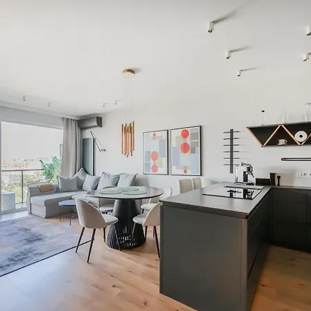 River Paradise With Parking Spot *