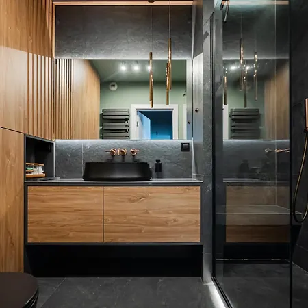 River Paradise With Parking Spot Breslavia