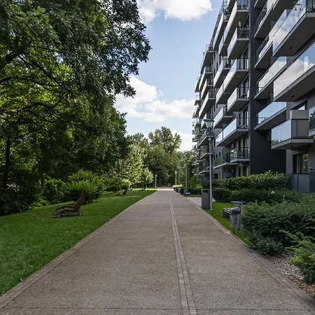 River Paradise With Parking Spot